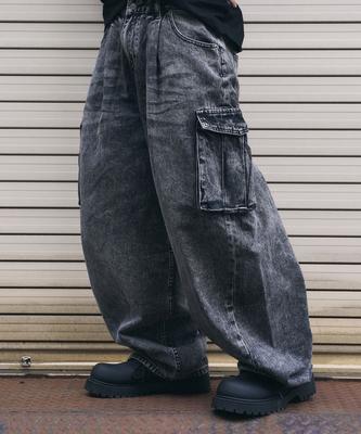 Beokeuldaun One-Pleat Wide-Fit Curved Cargo Denim Pants (Washed Grey)