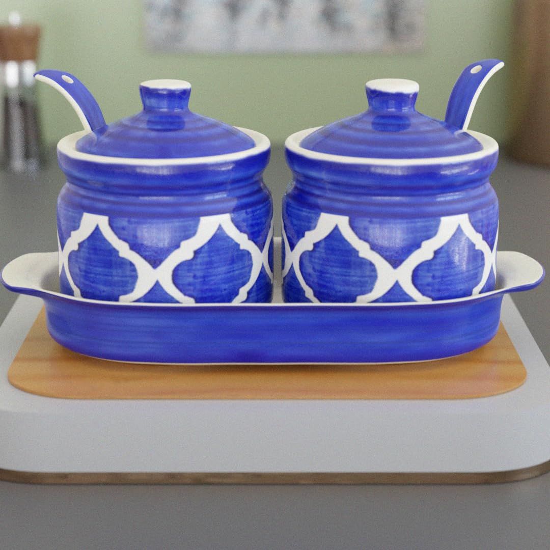 

(Набор из 2) 220 мл каждая банка для солений/барни из керамики ручной работы с крышкой, подносом и ложкой, марокканский синий