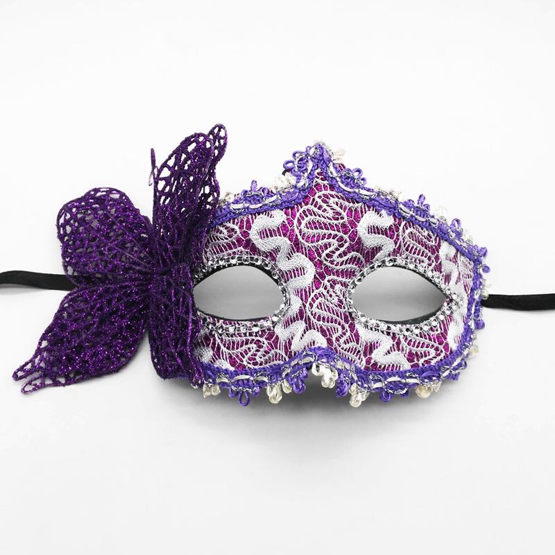 

Elegant Black Painted Half-Face Mask for Halloween Masquerade – Men s Couples Edition