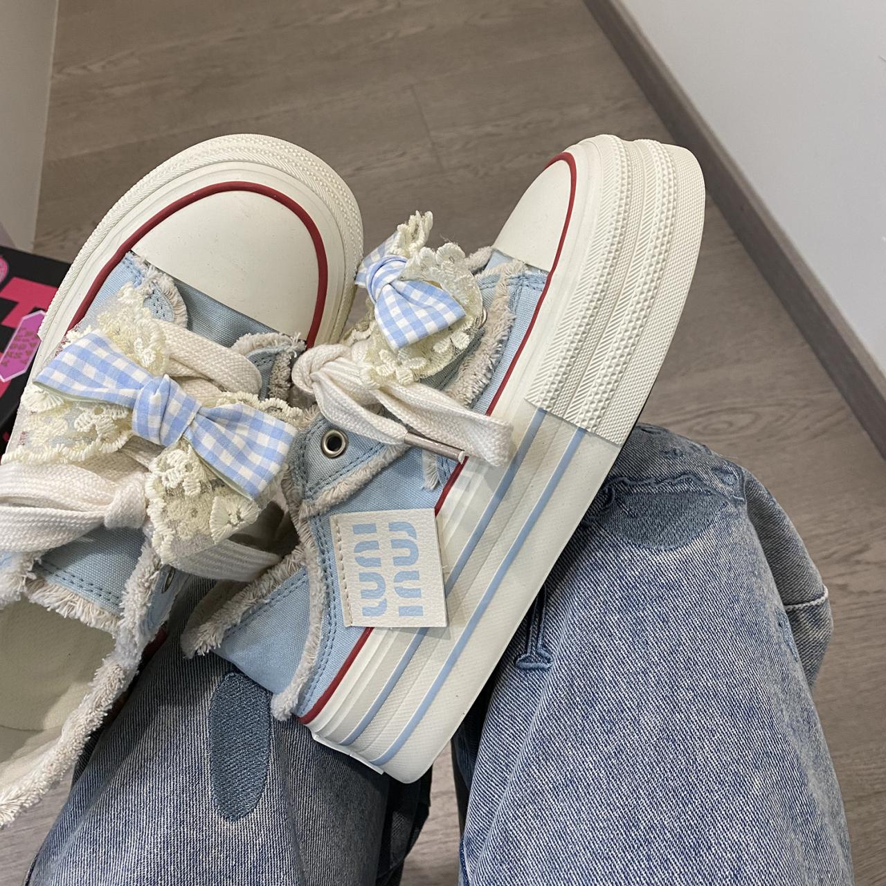 

2024 парусиновые туфли женские кроссовки на толстой подошве новые повседневные туфли с бантами женские белые туфли для скейтбординга на шнуровке 40 небесно-голубой