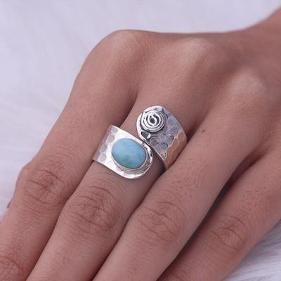 Natürlicher Larimar-Edelstein-Ring, verstellbarer Ring, 925 Sterling Silber, gehämmerter Designer-Ring, Statement-Ring