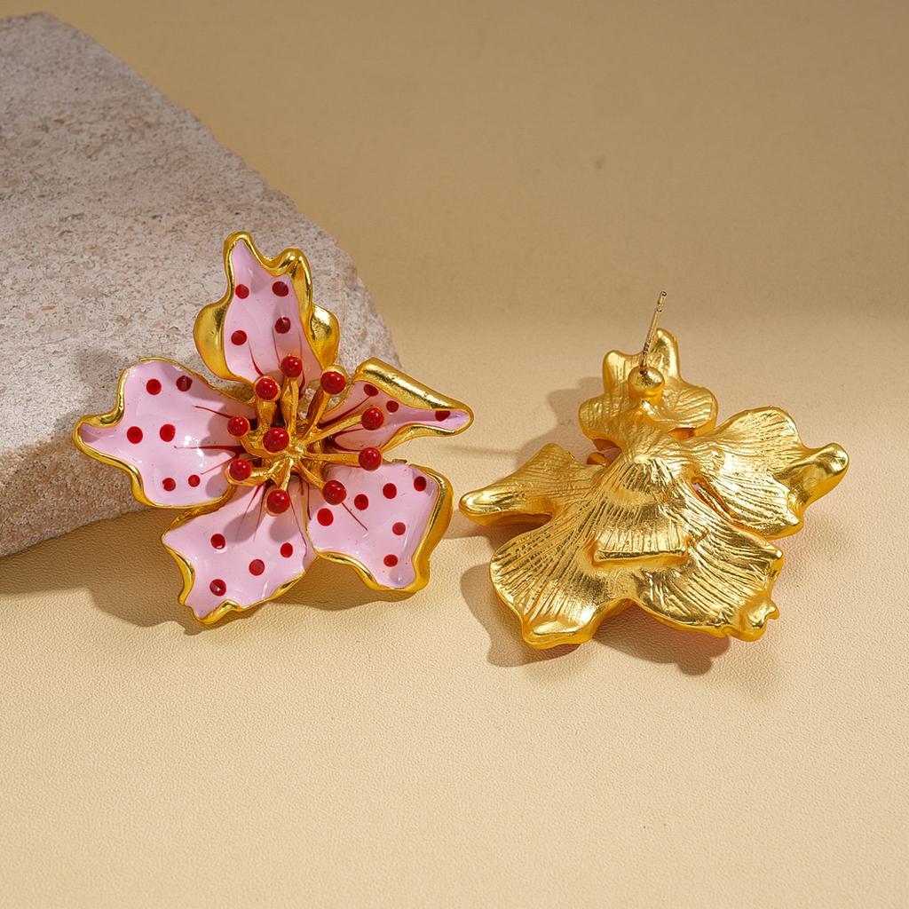 European and American dripping oil flower silver needle simple and sweet earrings niche earrings
