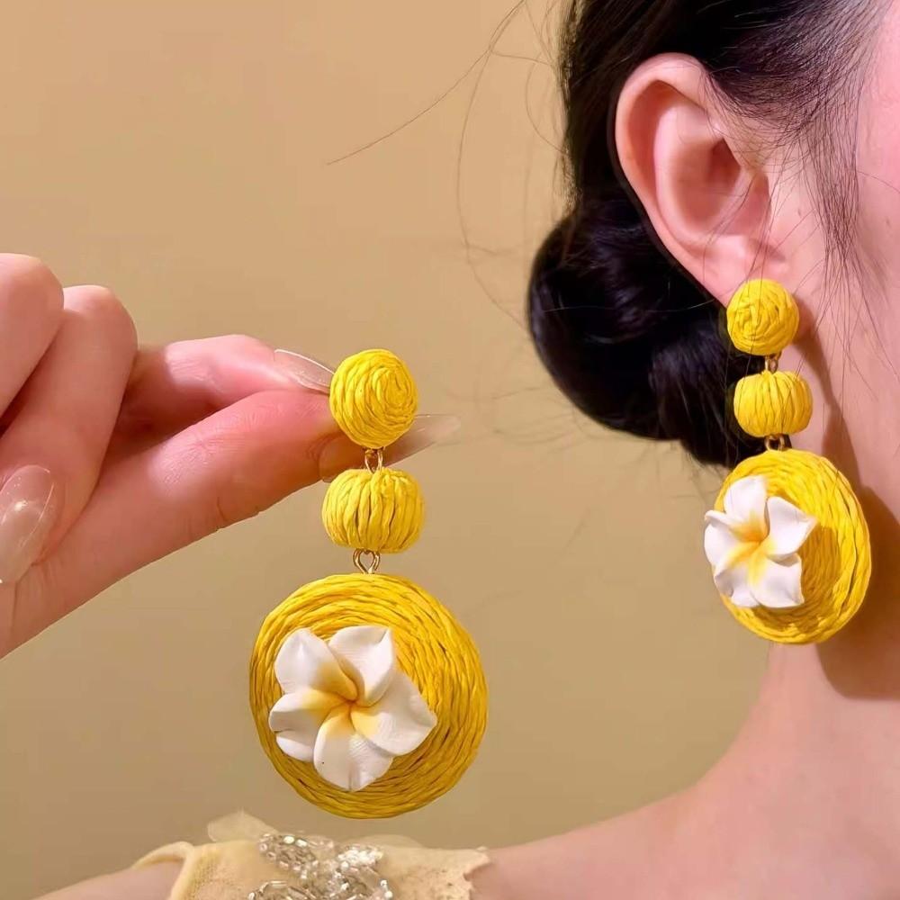 1 pair Temperament Egg Flower Earrings Bohemian Style Raffia Grass Earrings  Women