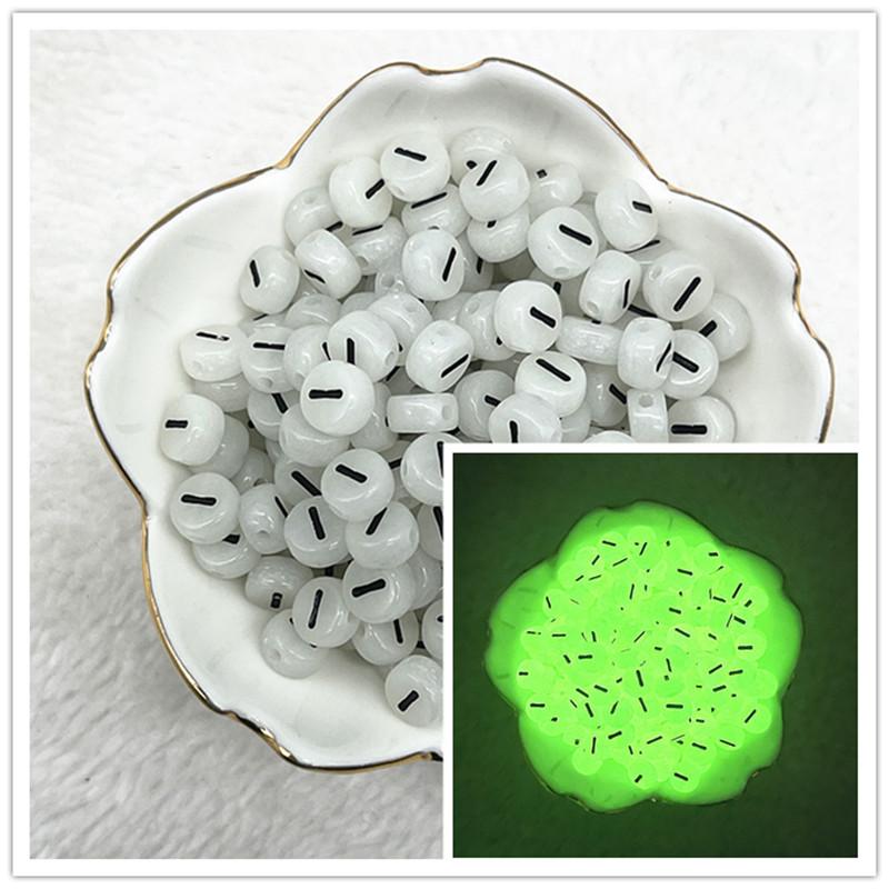 100 Stück 7x4mm A-Z Leuchtende Perlen Buchstabenperlen Acryl Abstandshalter Perlen Für Schmuckherstellung DIY Anhänger Armband