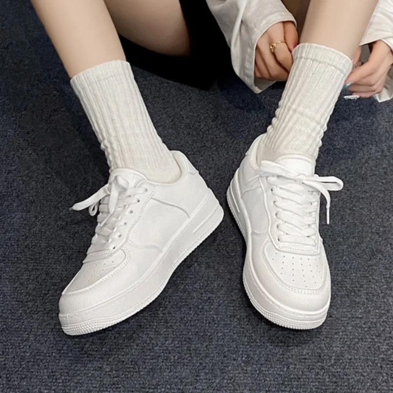 Fashion New Style Breathable Elegant Flat Shoes for Women Spring/Autumn Round Head Thick Bottom Anti Slip Casual Sports Shoes