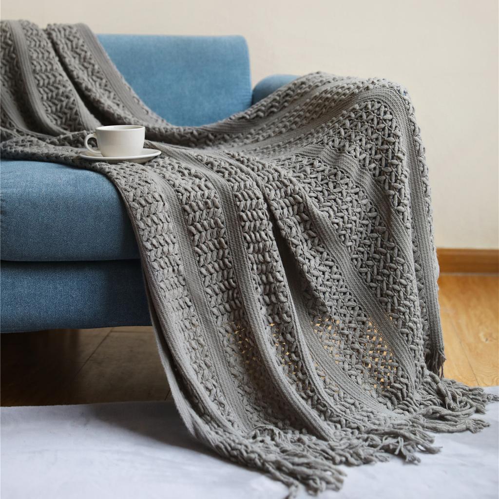 Scandinavian Cut-out Throw Blanket Knitted Sofa Cover Blanket B&B Hotel Bed Towel Bed End Matching Blanket Comfortable Couch Nap Blanket