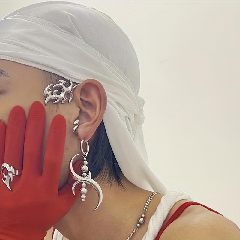 1Pair of Creative New Geometric Irregular Earrings, European and American Fashion Personality Exaggerated Trend Hip-hop Dark Punk Style Jewelry