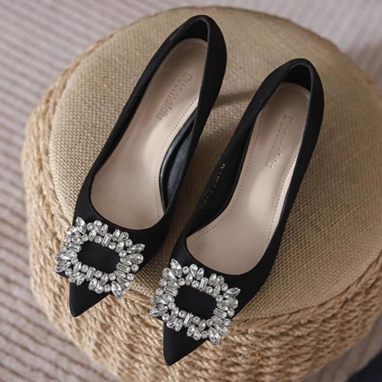 

Spring and summer new fashion pointed thin heels high heels rhinestone versatile commuter shoes women 35 чёрный