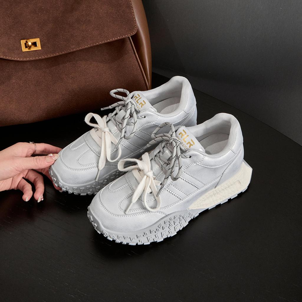 Inner height-increasing little white shoes for women and small men 2025 spring new retro polished thick-soled versatile Agam training casual shoes