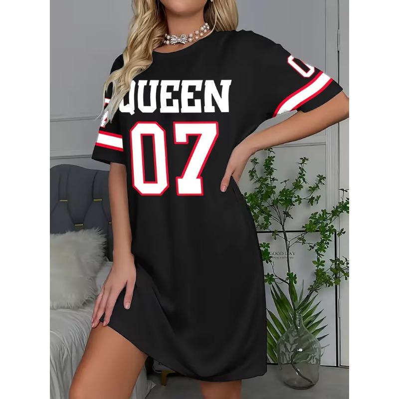 Mid-length dress with contrasting color design, suitable for both going out and at home
