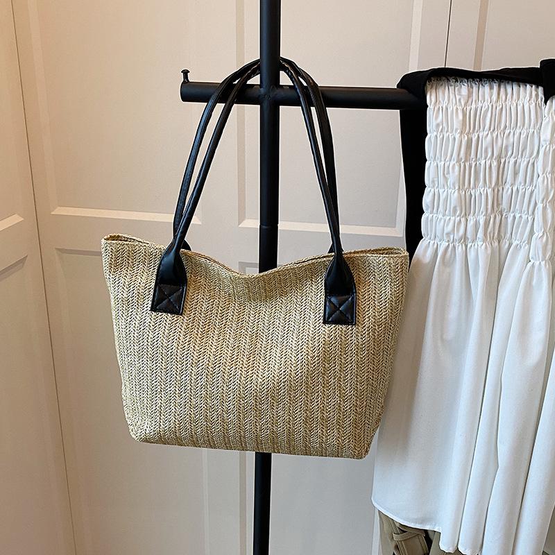 

Популярная корейская версия темпераментной плетеной сумки большой вместимости, женская простая в иностранном стиле, новая универсальная модная повседневная сумка через плечо чёрный