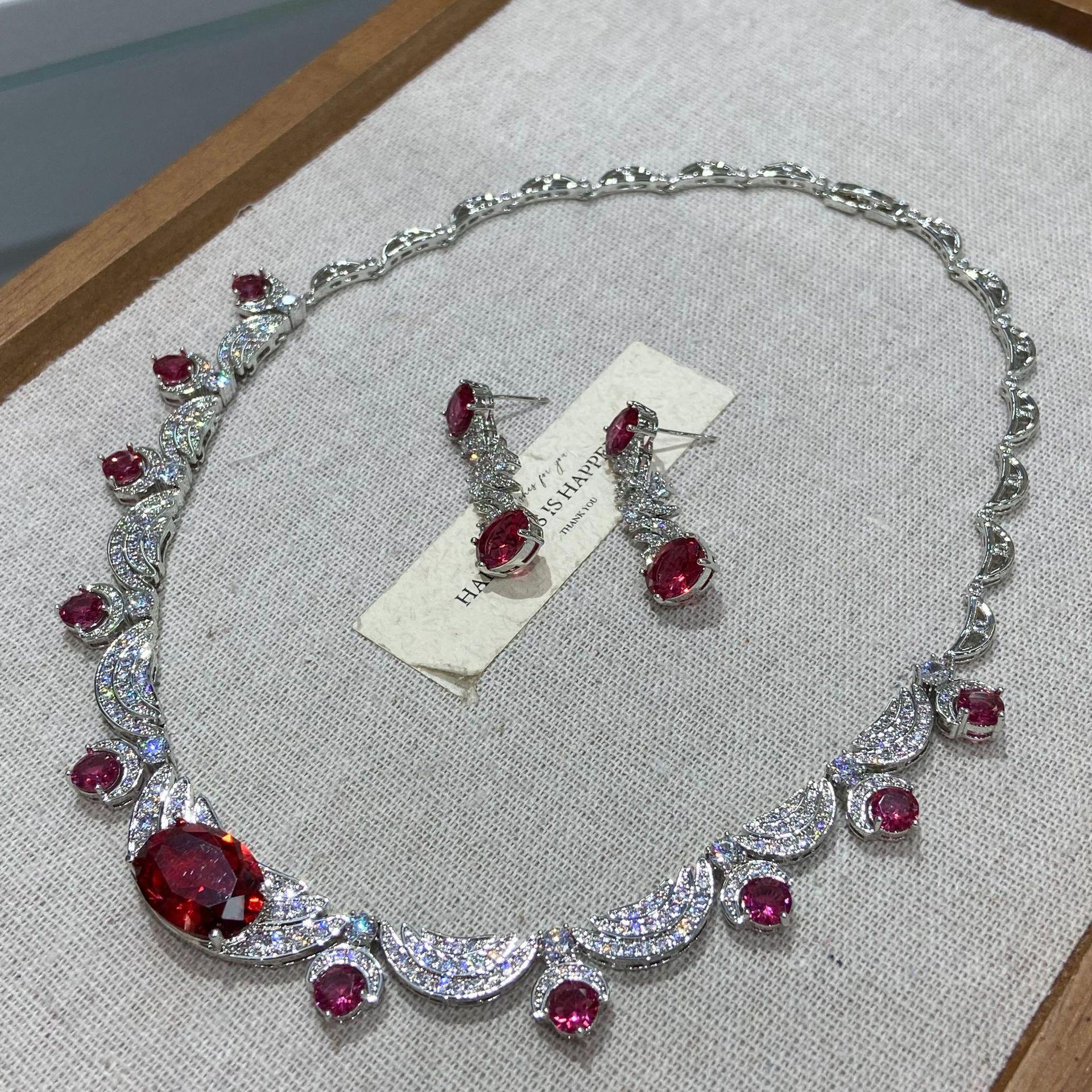 

Grand Set With Diamond Imitation Red Tourmaline Necklace, Earrings, Bracelet, Light Luxury Celebrity Evening Wear Two-Piece Set