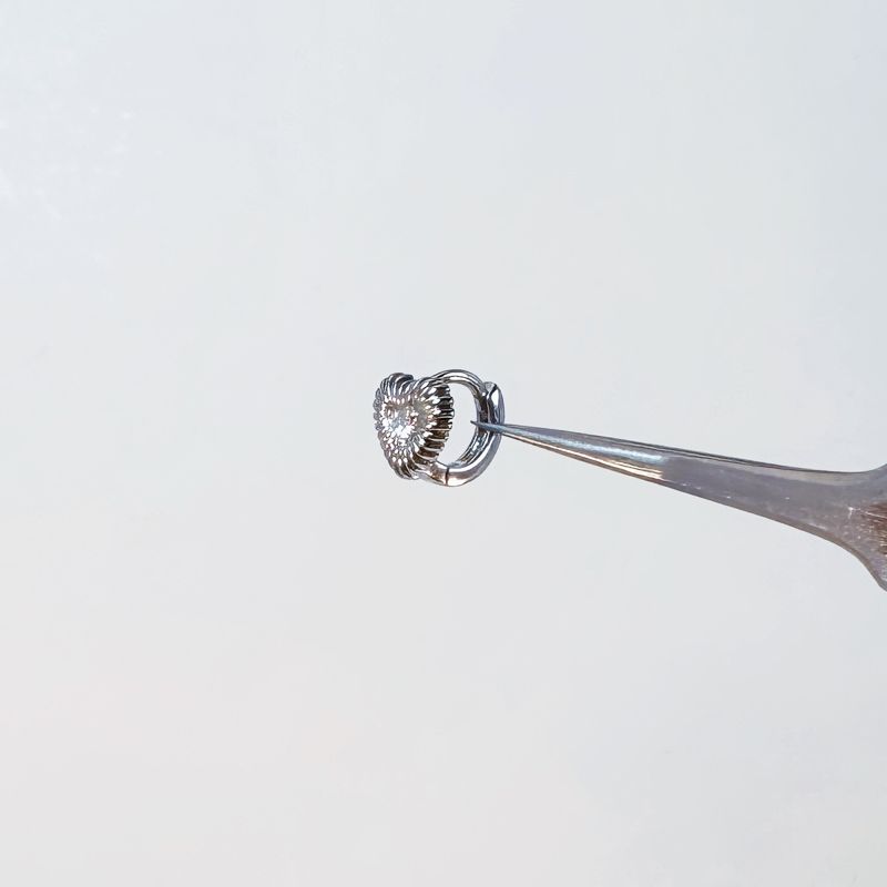 

22 Ding Mu Blue Stars Heart Earclip Earrings Earrings Elegance Retro Five-Pointed Star Titanium Steel Super Flash Earrings 1# love shell ear ring