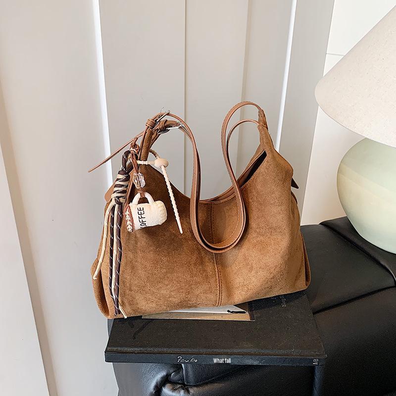 Stylish Suede Retro One-Shoulder Tote: Versatile Large-Capacity Commuter Bag