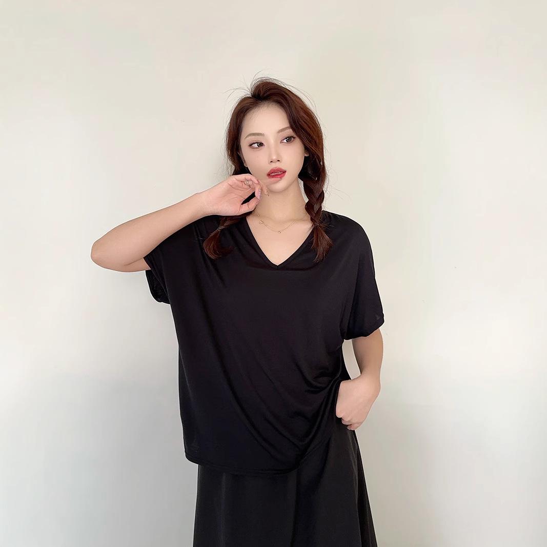 

Summer V-Neck Loose Modal Plus Size Casual T-Shirt One Size джинсовий синього кольору