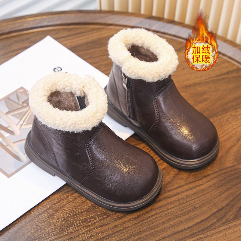 

Girls Martin boots winter 2025 new children s thermal velvet cotton boots children s leather boots girls foreign style short boots 27-31 yards 5 pairs in one hand