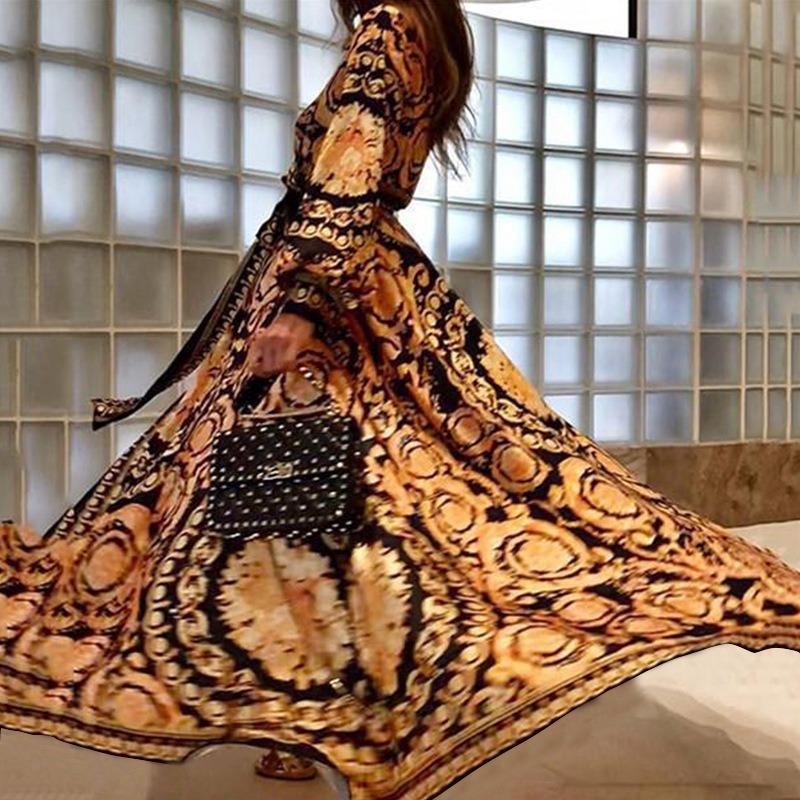 Women's Boho V-neck Vintage Positioning Floral Long-sleeved Dress with Large Swing