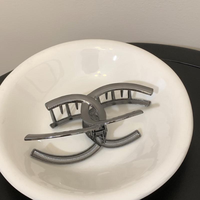 1pc High end feel~Double C metal grab clip, large hair volume, multiple hair clips, design sense, niche shark clip