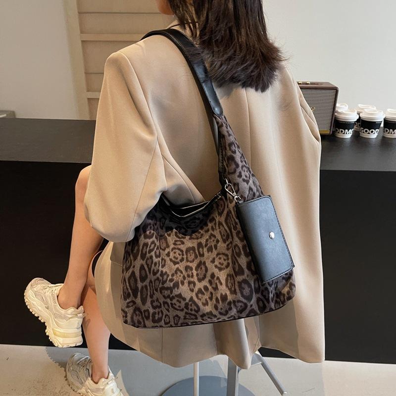 Retro fashion leopard print tote bag trendy casual large capacity underarm shoulder bag new women's bag
