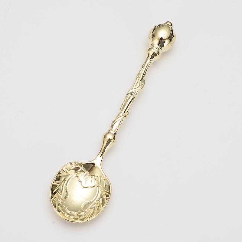Retro Coffee Spoon, European Small Spoon, Cute And Creative Dessert And Cake Seasoning Spoon