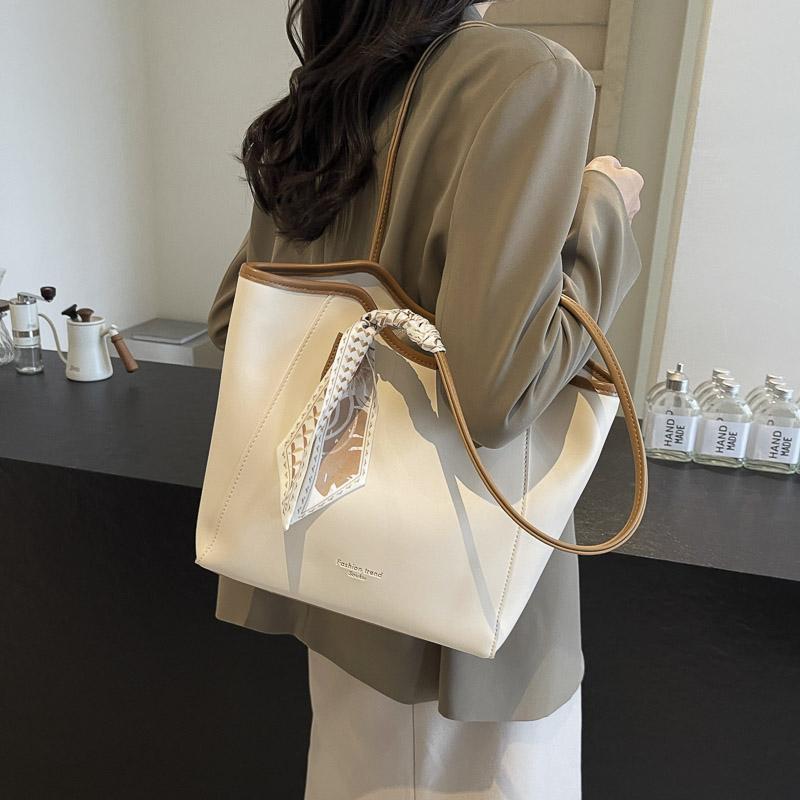 Women's Tote Bag Soft Leather Large Capacity Shoulder Bag