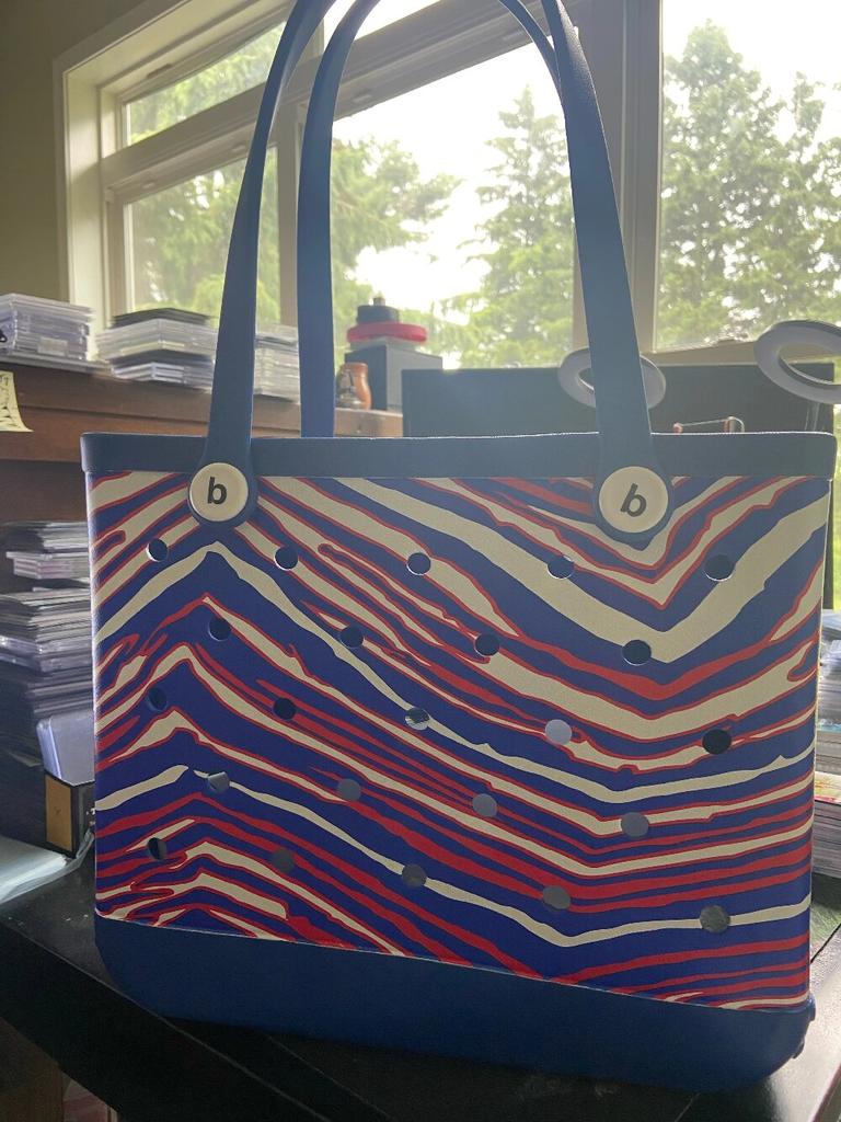 Waterproof and Wear-resistant Swimming Beach Bag EVA Hole Bag Ultra Light Travel Storage Bag Soft and Large Capacity Christmas