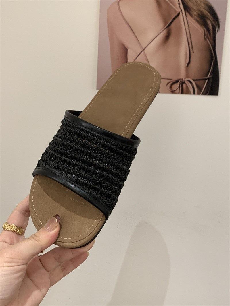 

2025 summer fashionable and comfortable versatile new woven sandals one-word slippers beach casual versatile cool slippers women 35 чёрный