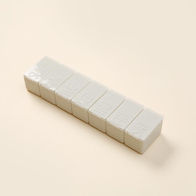 

Long Strip 7-Day Braille Medicine Organizer with 7 Separate Compartments 13*3.2*2.5CM сірий колір