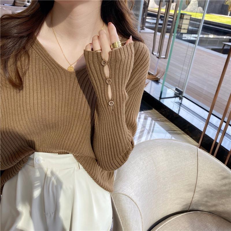V-neck Knitted Bottoming Shirt Women's New Design Sense Niche Autumn and Winter Interior Chic Top White Average Size
