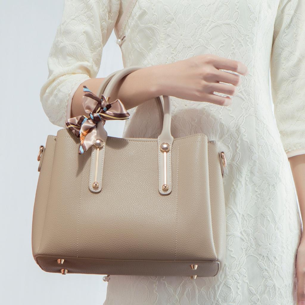 Large-capacity mother's crossbody bag 2024 new model, high-end simple commuter handbag, elegant Mother's Day gift