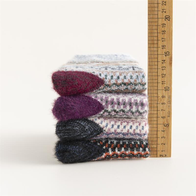 Women Vintage Faux Wool Thick Knitted Socks Winter Warmth Thermal Crew Socks for Everyday Use Cold Season Christmas Gift