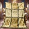 A 2D Plaid Paw Print Themed Flannel Blanket, a Soft High-definition Digital Print Cooling Blanket Suitable for All Seasons! Soft and Breathable 100% P