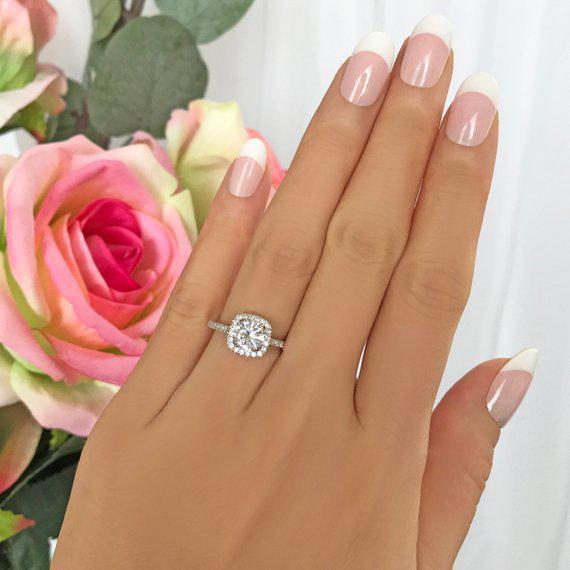 Elegance Collection: Women's Classic Gold-Plated Zircon Ring