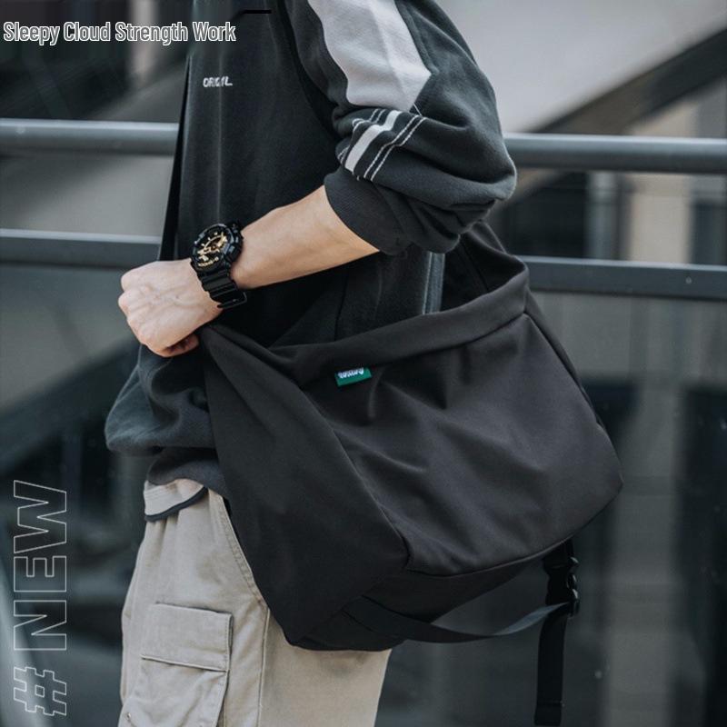 Modieuze Casual Crossbody Tas in Japanse Stijl voor Mannen en Studenten - Grote Capaciteit Enkele Schouder Messenger Bag