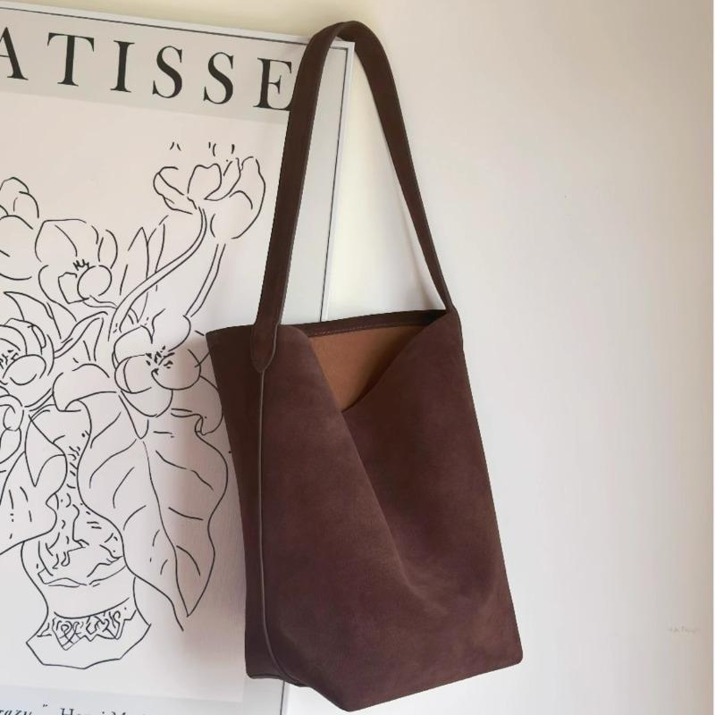 Internet celebrities with the same matte cowhide bucket bag soft large capacity intellectual style solid color minimalist shoulder bag tide