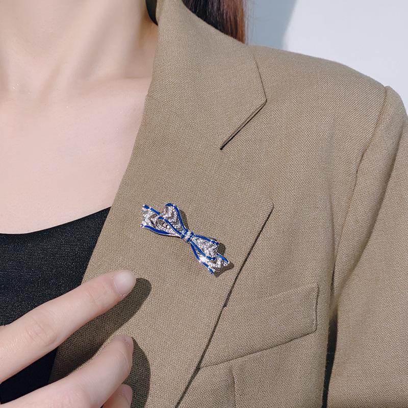 Accessories Color Treasure Brooch Clothing Accessories Suit Cheongsam Sweater Imitation Out Of Light Pin Women'S High Sense Versatile