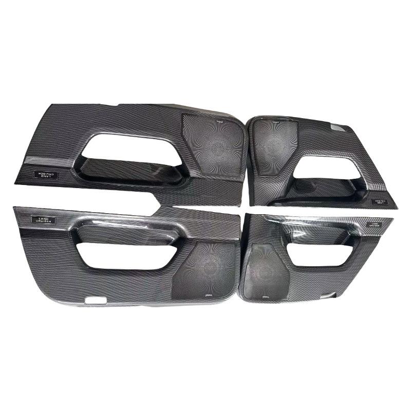 

Toyota Land Cruiser LC300 22-23 Защита интерьера от ударов ногами, панель двери