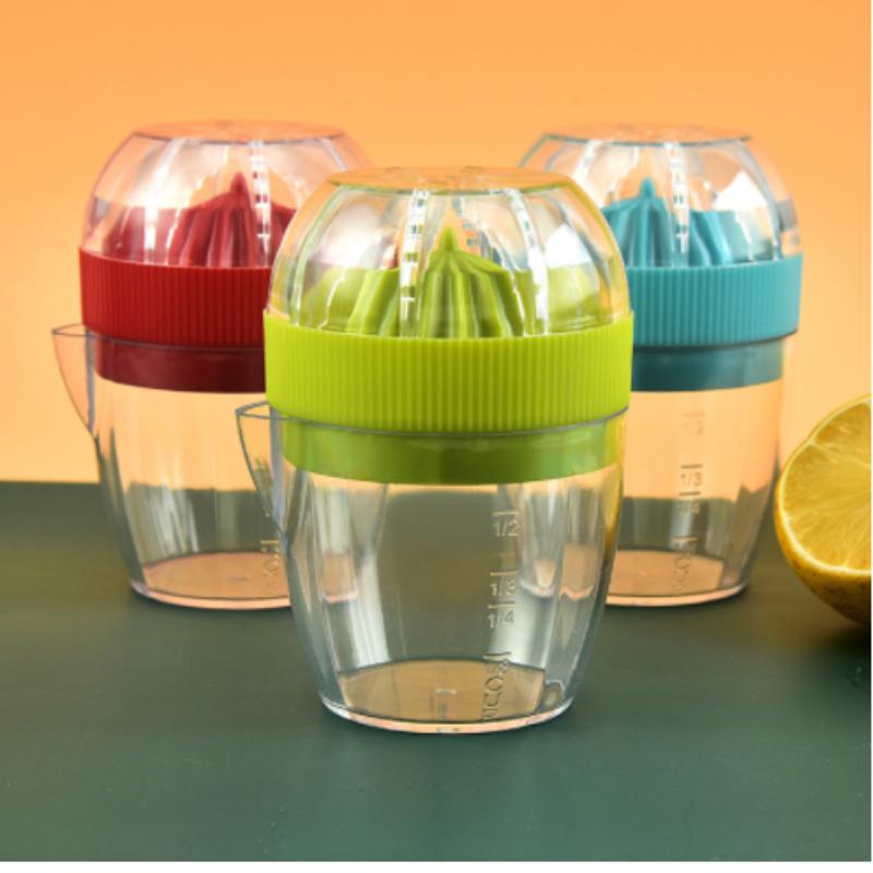 Multifunctional Household Manual Juicer Kitchen Gadget Orange Lemon Juicer with Graduated Cup Squeezer
