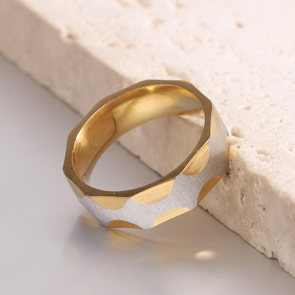 18K Gold Plated Stainless Steel Wave Pattern Ring for Women Size 8 золотой