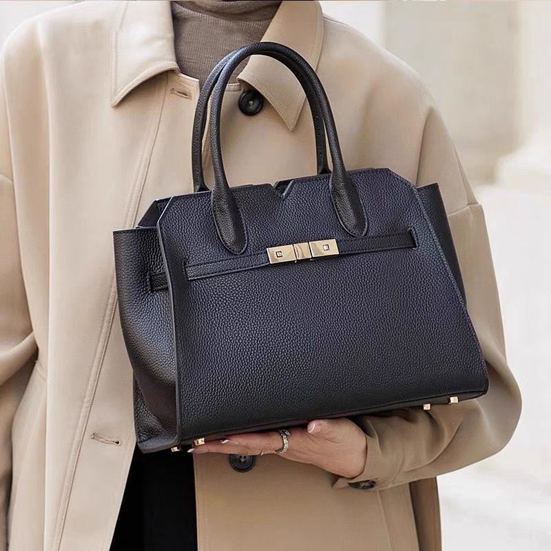 2024 Women's Platinum Handbag - Versatile, Large Capacity, Ideal for Commuting & Mother's Day Gift