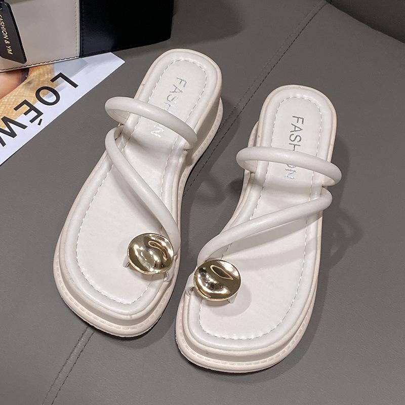 

Женские модные босоножки с открытым носком, лето 2024 г., новые повседневные универсальные удобные тапочки с толстой подошвой, повышающие рост, с противоскользящим покрытием 39