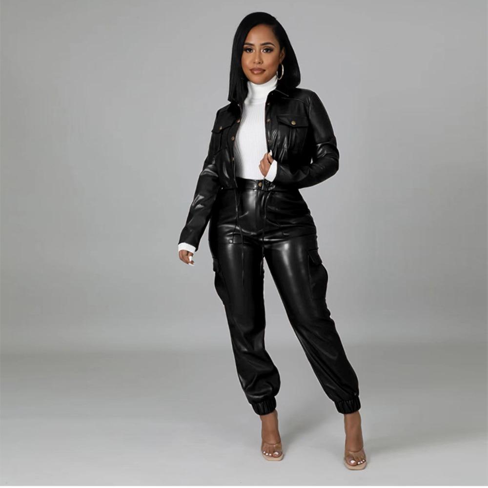 Zweiteiliger Damen-Trainingsanzug aus PU-Leder mit Reverskragen, Cropped-Jacke, elastischem Bund, Cargojogginghose, einfarbiges Leder-Passform-Set