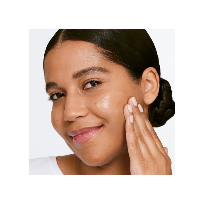 Hydratant visage - Moisture Surge SPF 25 Sheer Tint #03 - SPF 25 - Acide hyaluronique (12h) - Teinté léger adaptatif