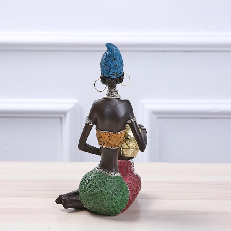 Golden Ethnic Resin Sculpture Artistic Table Decoration For Indoor Space Friendly Lightweighted Ornament
