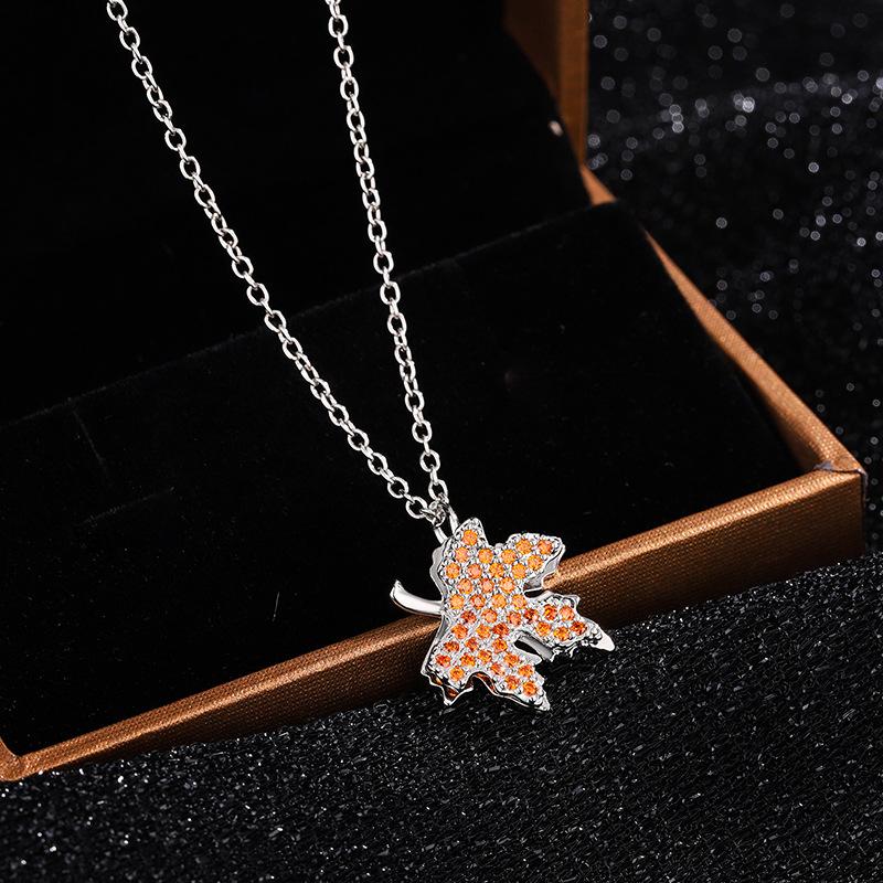 New Fashion Diamond Inlaid Orange Three Dimensional Maple Leaf Original Design Personalized Temperament Clavicle Necklaces XL101