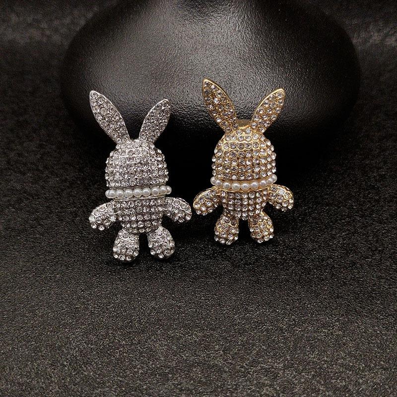 Full-diamond Rabbit Brooch - High-end, Cute, Three-dimensional Corsage, Elegant, Anti-glare Pin