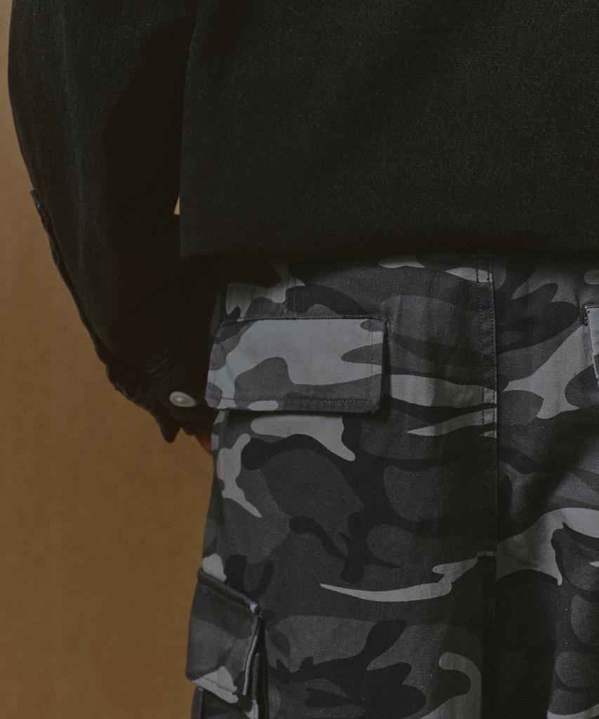 Musinsa Standard Camouflage Extra Wide Cargo Pants [Dark Grey/Camo]