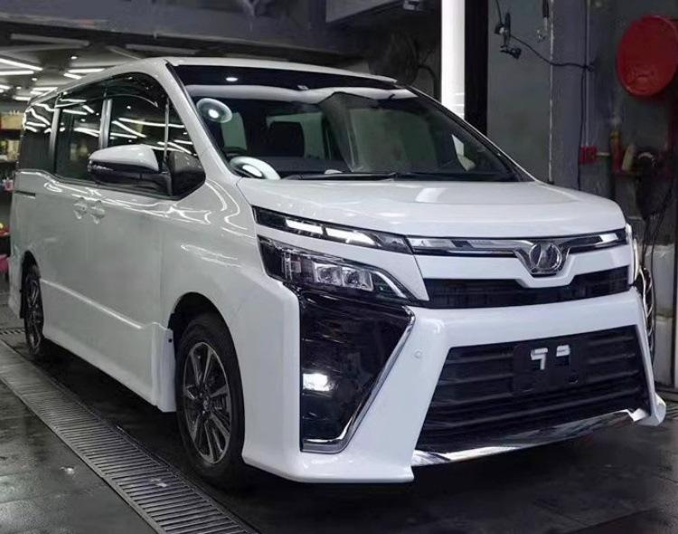 Toyota VOXY 80 Series Front Bumper Lights for Day & Night Driving.