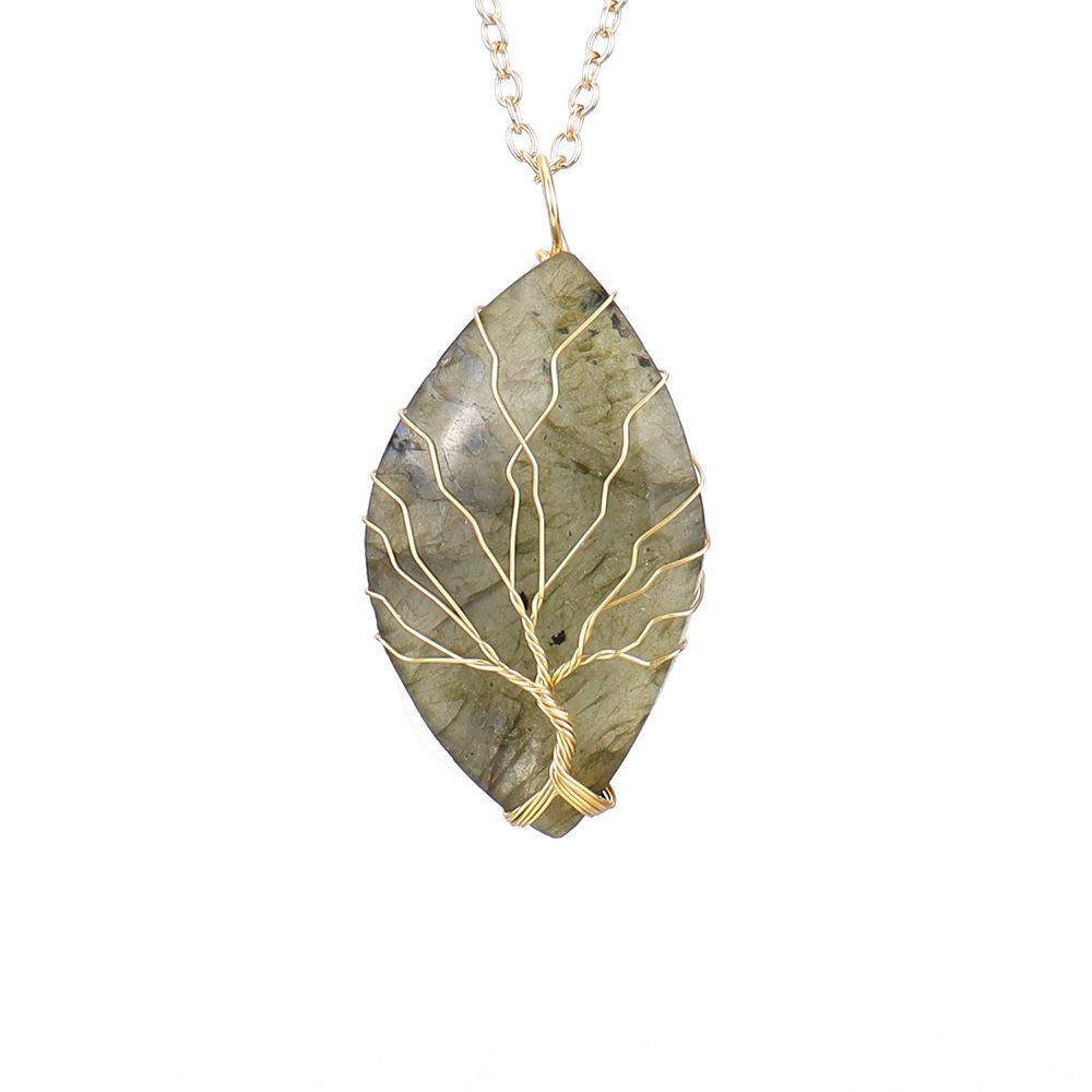 

Natural Sparkling Stone Elongated Stone Agate Irregular Shape Pendant Necklace N531