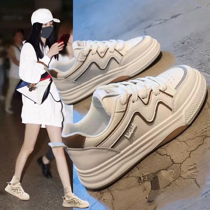 Frühling und Sommer neue Damen Flachboden Vielseitige Plateausohle Studenten Freizeit Sport Board Schuhe Muffinsohle Schuhe Damen